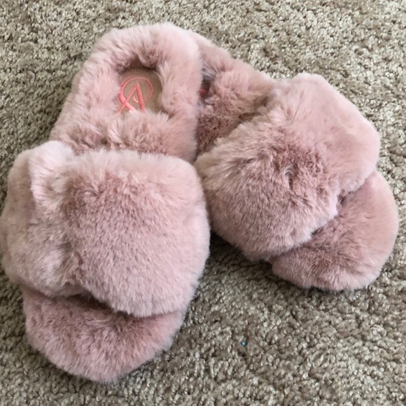 Pink fuzzy slippers victoria secret Clearance